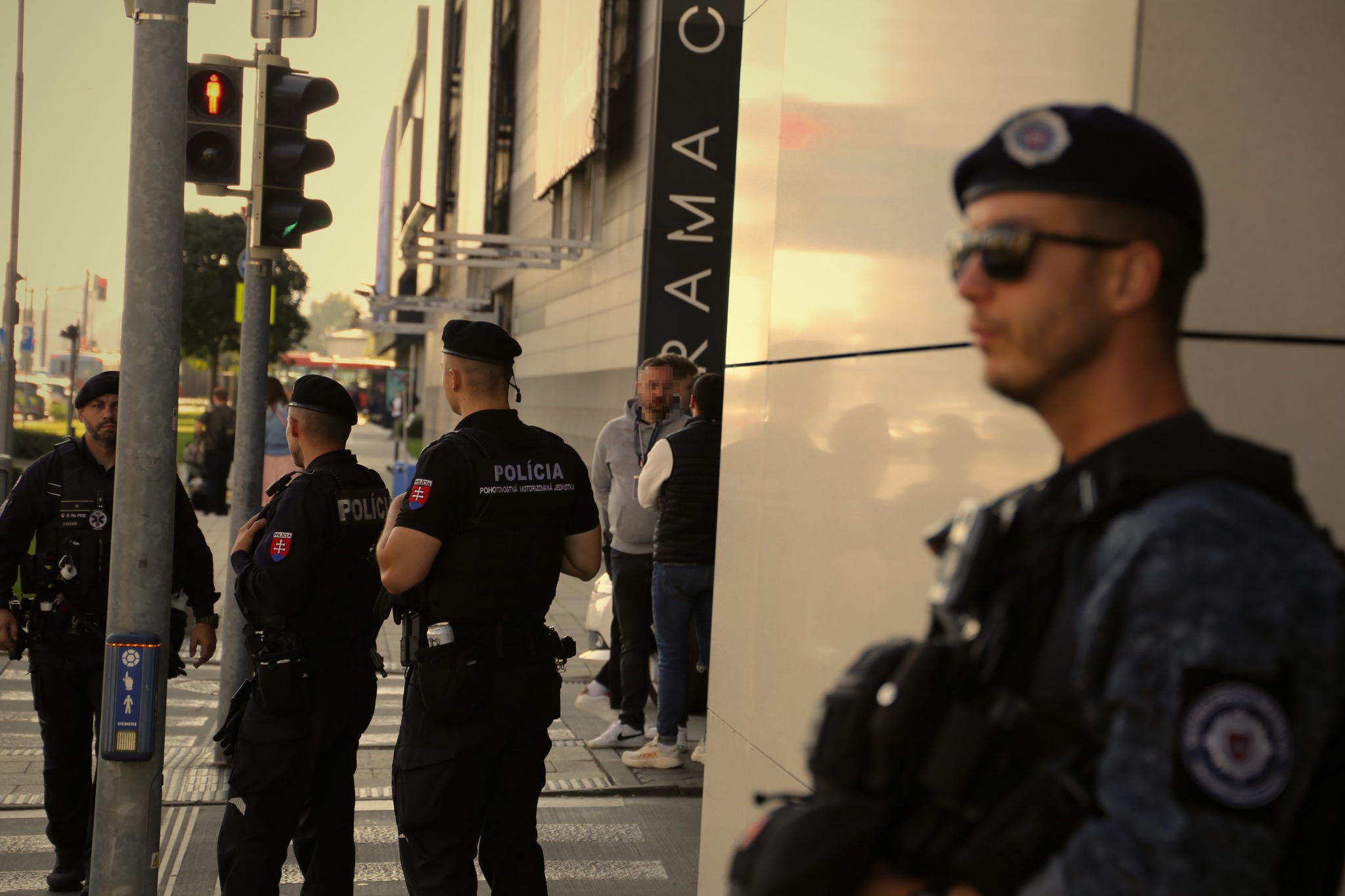 bomba hasici policajti